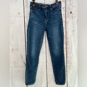 American Eagle Super Hi-Rise Jegging